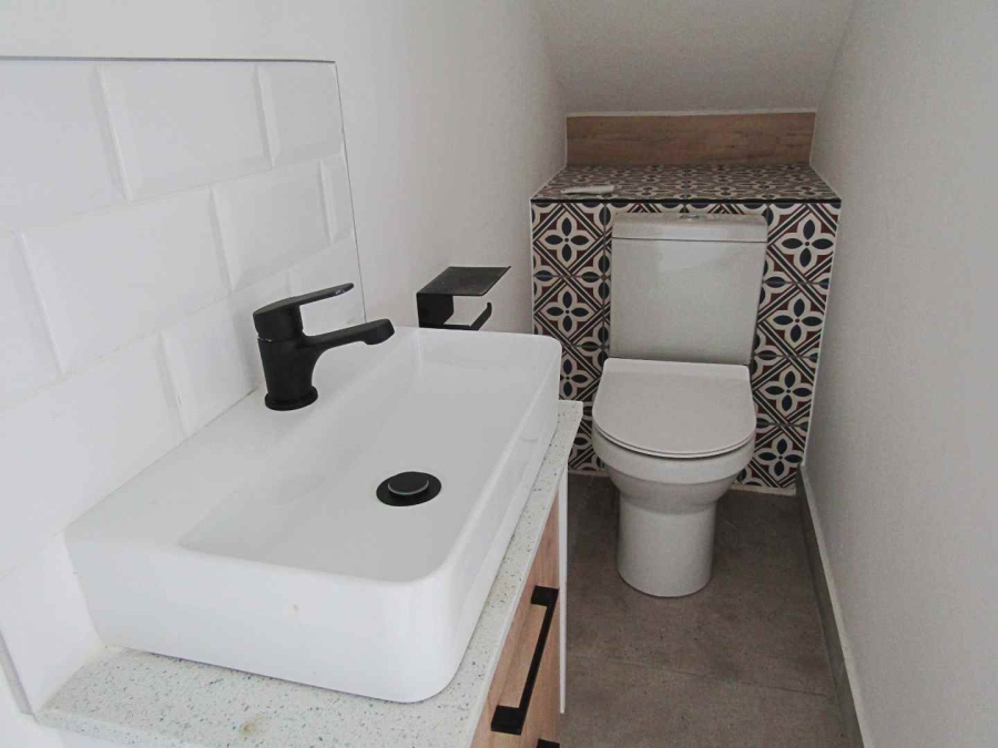 3 Bedroom Property for Sale in Shelley Point Western Cape